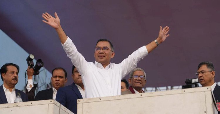 প্রধানমন্ত্রী হওয়ার দৌড়ে এগিয়ে তারেক রহমান